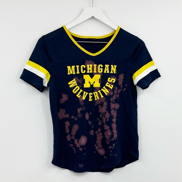 Michigan Wolverines Upcycled Short Sleeve Shirt Size Small - Picture 1 of 5